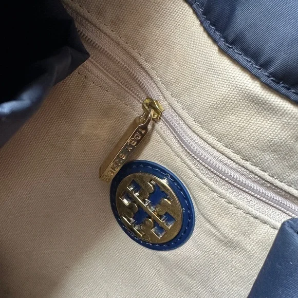 TORY BURCH Ella Tote Bag - Picture 3 of 8